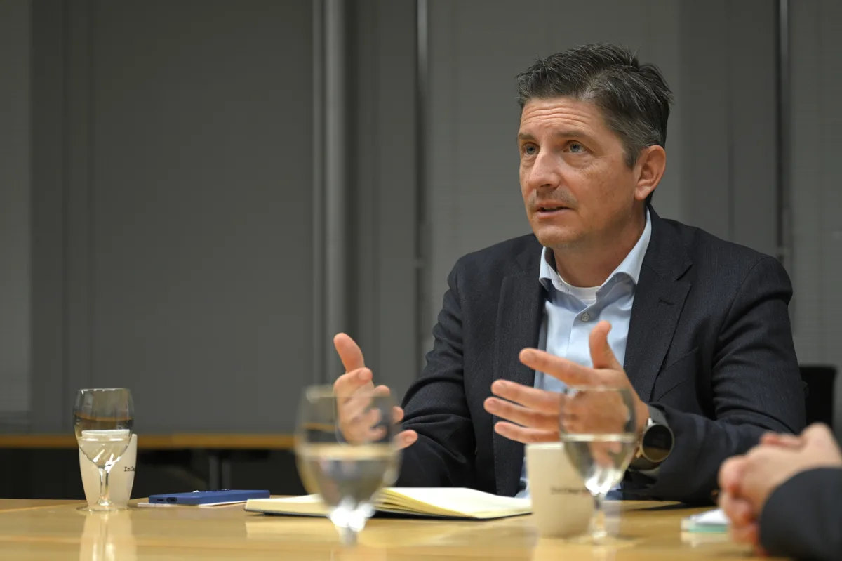 Der Spitaldirektor und der Verwaltungsratspräsident des GZO Spitals Wetzikon geben in einem Interview Auskunft über die aktuellen Herausforderungen rund um die Spitalkrise.